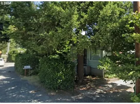 3810 Se 101st Avenue Portland OR 97266