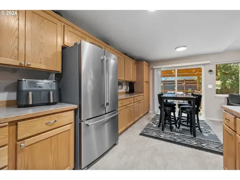 2056 Nw 20th Court Redmond OR 97756