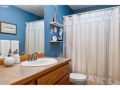 2056 Nw 20th Court Redmond OR 97756