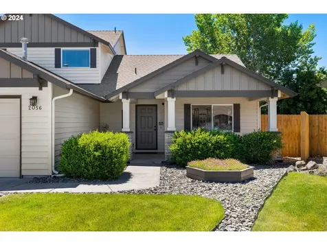 2056 Nw 20th Court Redmond OR 97756