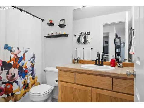 2056 Nw 20th Court Redmond OR 97756