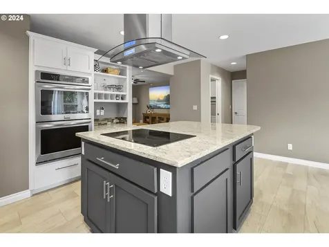 757 Nicole Drive West Linn OR 97068