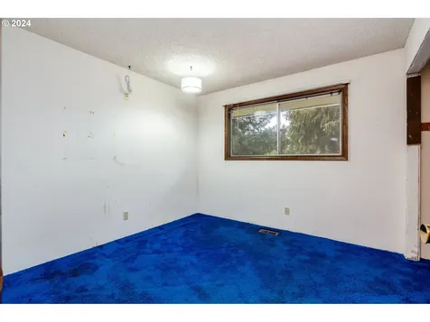 10705 Ne Fox Farm Road Dundee OR 97115