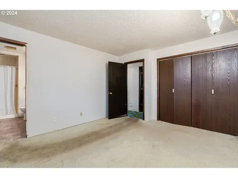 10705 Ne Fox Farm Road Dundee OR 97115