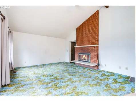10705 Ne Fox Farm Road Dundee OR 97115