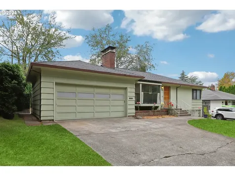 4768 Sw Iowa Street Portland OR 97221