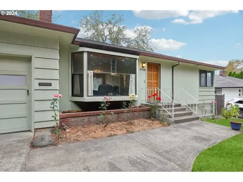 4768 Sw Iowa Street Portland OR 97221