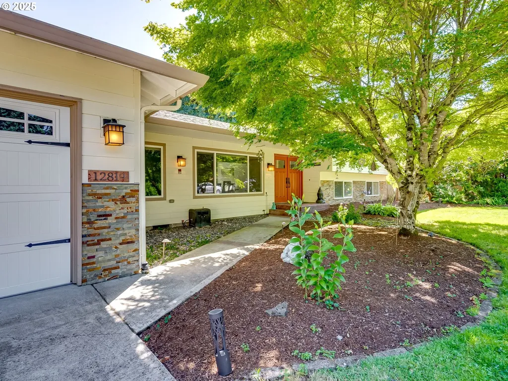 12819 SE Park Street Vancouver WA 98683