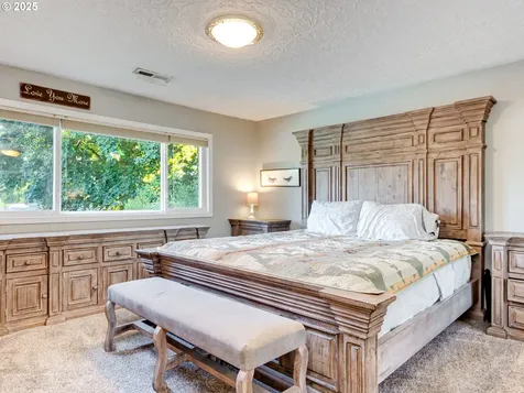 12819 SE Park Street Vancouver WA 98683