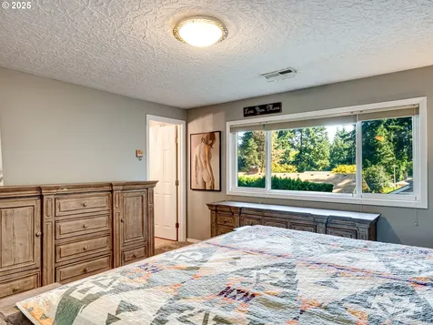 12819 SE Park Street Vancouver WA 98683