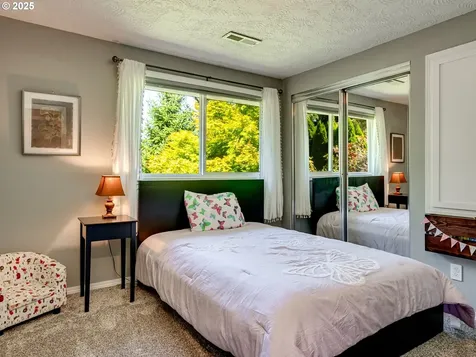 12819 SE Park Street Vancouver WA 98683