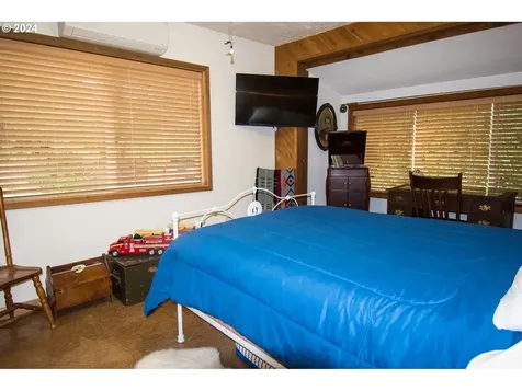 1802 Fisher Road Roseburg OR 97471