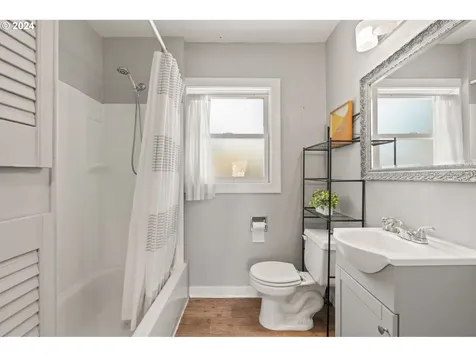 4423 Se 45th Avenue Portland OR 97206