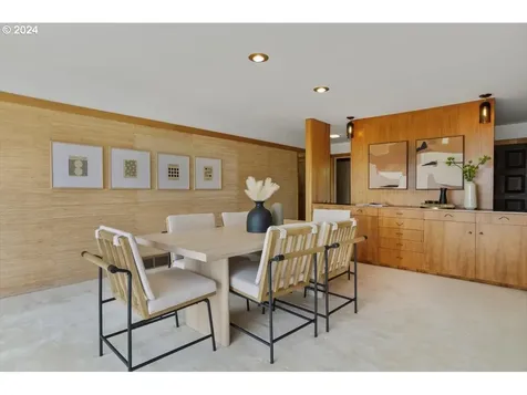 4027 Sw Downs View Court Portland OR 97221