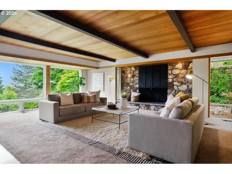 4027 Sw Downs View Court Portland OR 97221