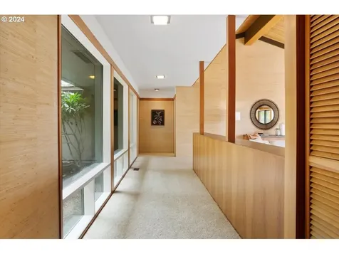 4027 Sw Downs View Court Portland OR 97221