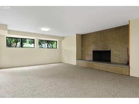 4027 Sw Downs View Court Portland OR 97221