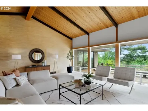 4027 Sw Downs View Court Portland OR 97221