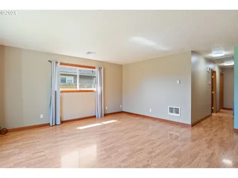 2255 34th Avenue Longview WA 98632