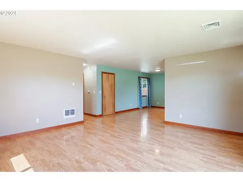 2255 34th Avenue Longview WA 98632