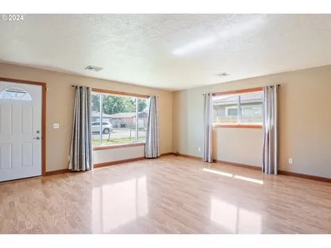 2255 34th Avenue Longview WA 98632