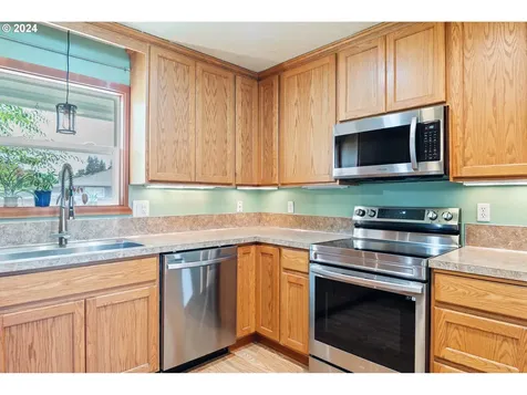 2255 34th Avenue Longview WA 98632