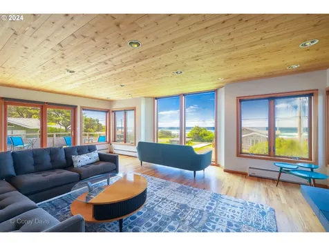 37635 Treasure Hunters Lane Nehalem OR 97131