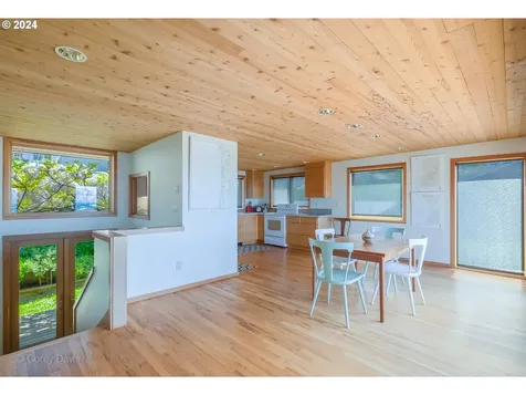 37635 Treasure Hunters Lane Nehalem OR 97131