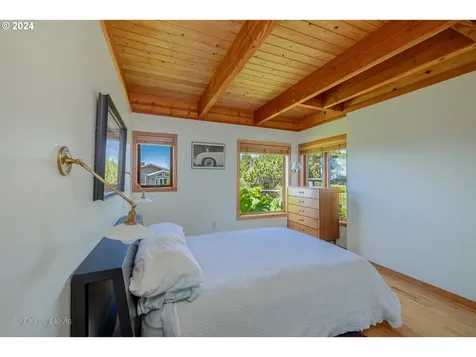 37635 Treasure Hunters Lane Nehalem OR 97131