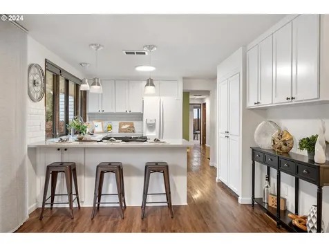 12065 SW Morning Hill Drive Portland OR 97223