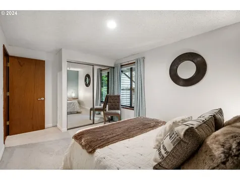 12065 SW Morning Hill Drive Portland OR 97223