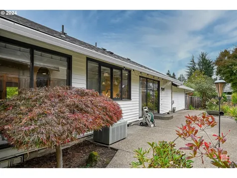 12065 SW Morning Hill Drive Portland OR 97223