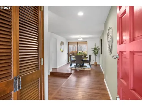 12065 SW Morning Hill Drive Portland OR 97223