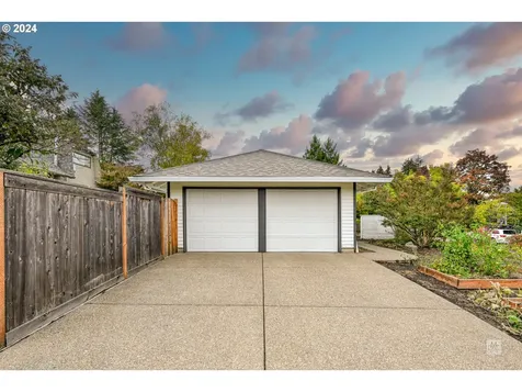 12065 SW Morning Hill Drive Portland OR 97223
