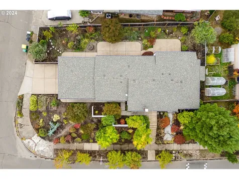 12065 SW Morning Hill Drive Portland OR 97223