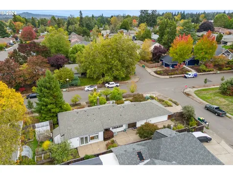 12065 SW Morning Hill Drive Portland OR 97223