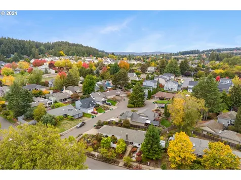12065 SW Morning Hill Drive Portland OR 97223