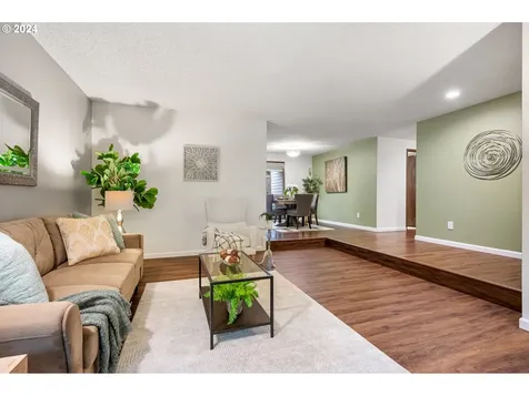 12065 SW Morning Hill Drive Portland OR 97223