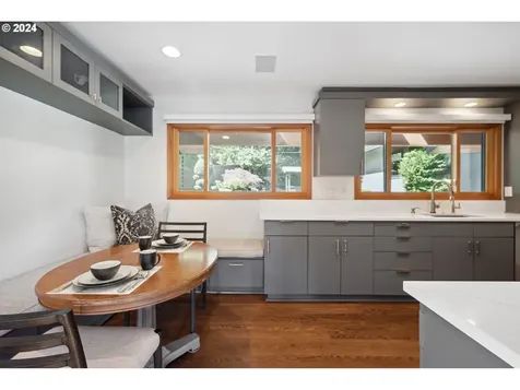 1807 Sw Clifton Street Portland OR 97201