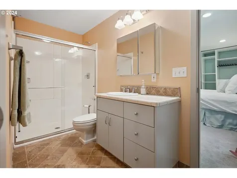1807 Sw Clifton Street Portland OR 97201
