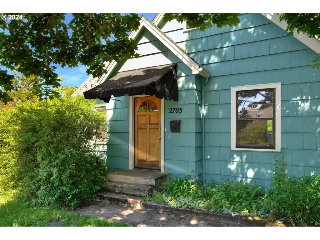 2705 Adams Street Eugene OR 97405