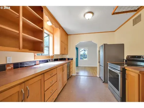 2705 Adams Street Eugene OR 97405