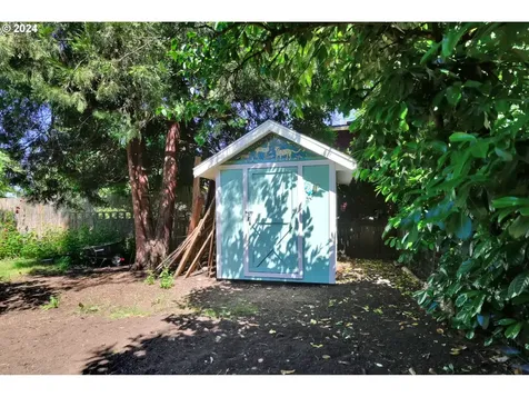 2705 Adams Street Eugene OR 97405