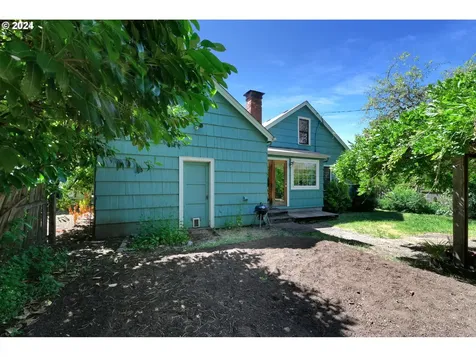 2705 Adams Street Eugene OR 97405
