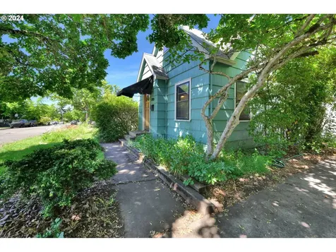 2705 Adams Street Eugene OR 97405