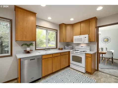 517 Se 20th Avenue Hillsboro OR 97123