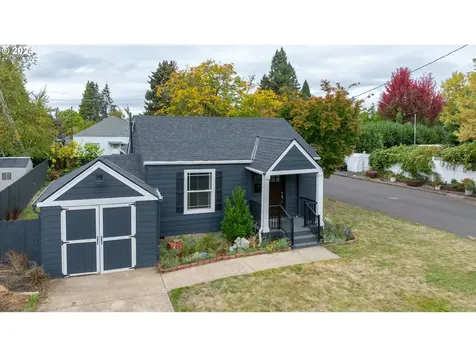619 NW 10th Street Mcminnville OR 97128