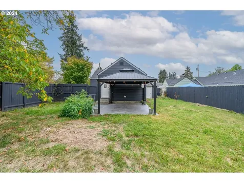 619 NW 10th Street Mcminnville OR 97128
