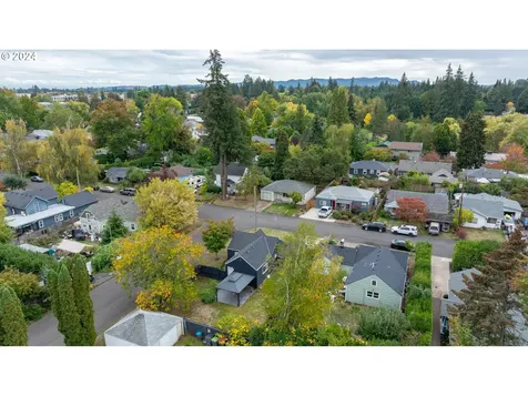 619 NW 10th Street Mcminnville OR 97128