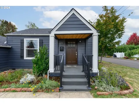 619 NW 10th Street Mcminnville OR 97128